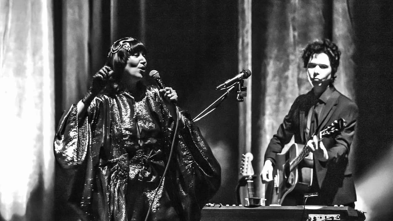 Yeah Yeah Yeahs: Hidden in Pieces